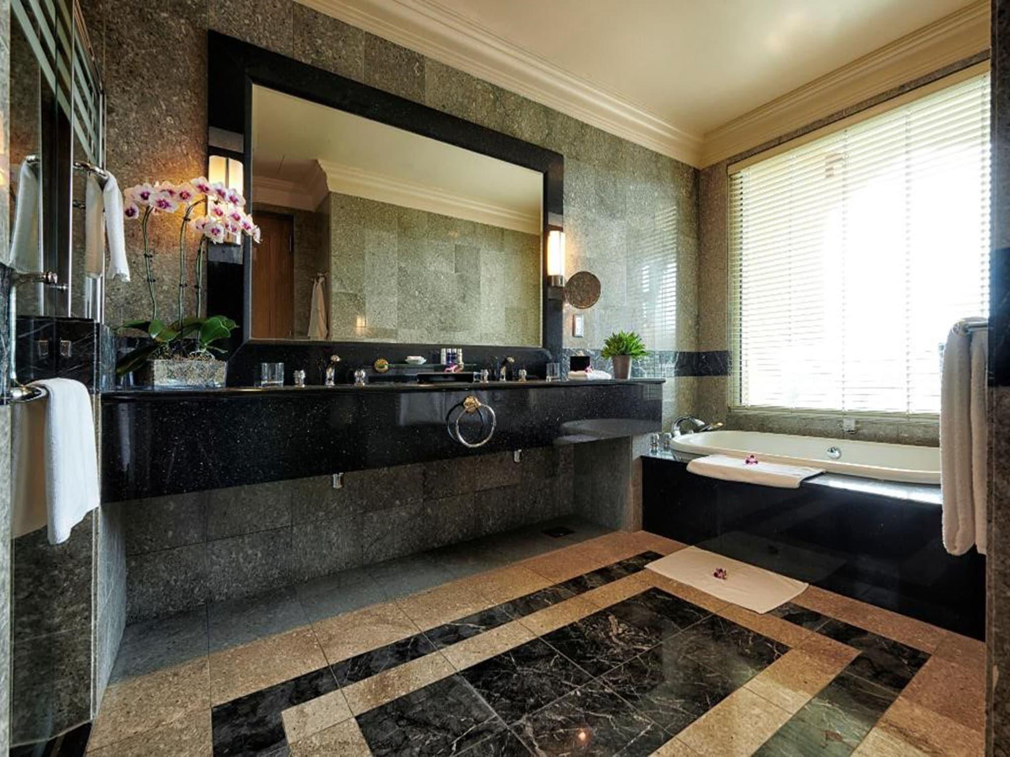 Empire Hotel And Country Club Brunei Bandar Seri Begawan Ngoại thất bức ảnh