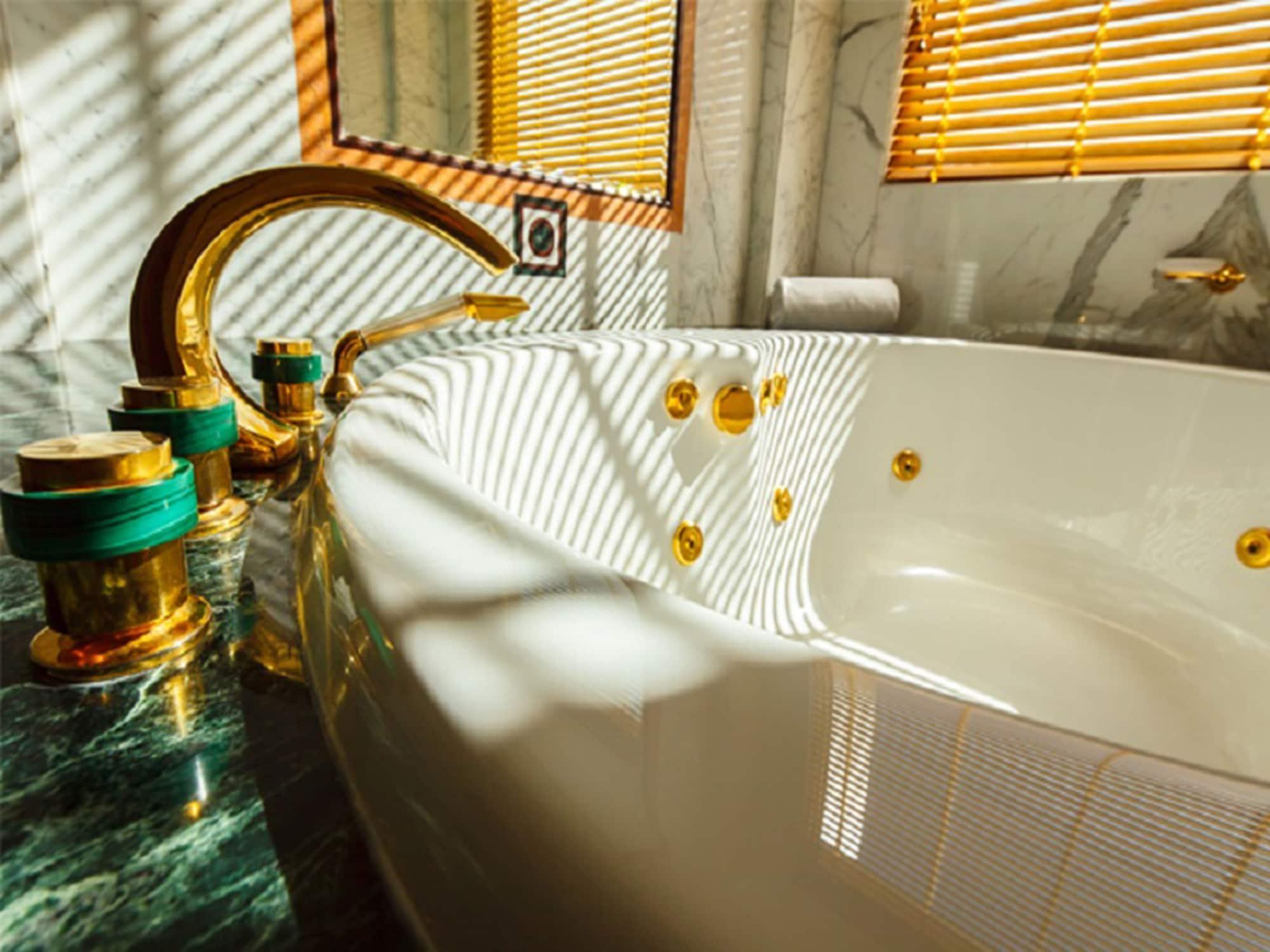 Empire Hotel And Country Club Brunei Bandar Seri Begawan Ngoại thất bức ảnh